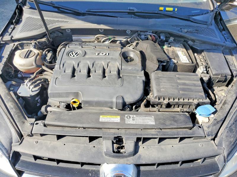 2015 Volkswagen Golf Sportwagen tdi s