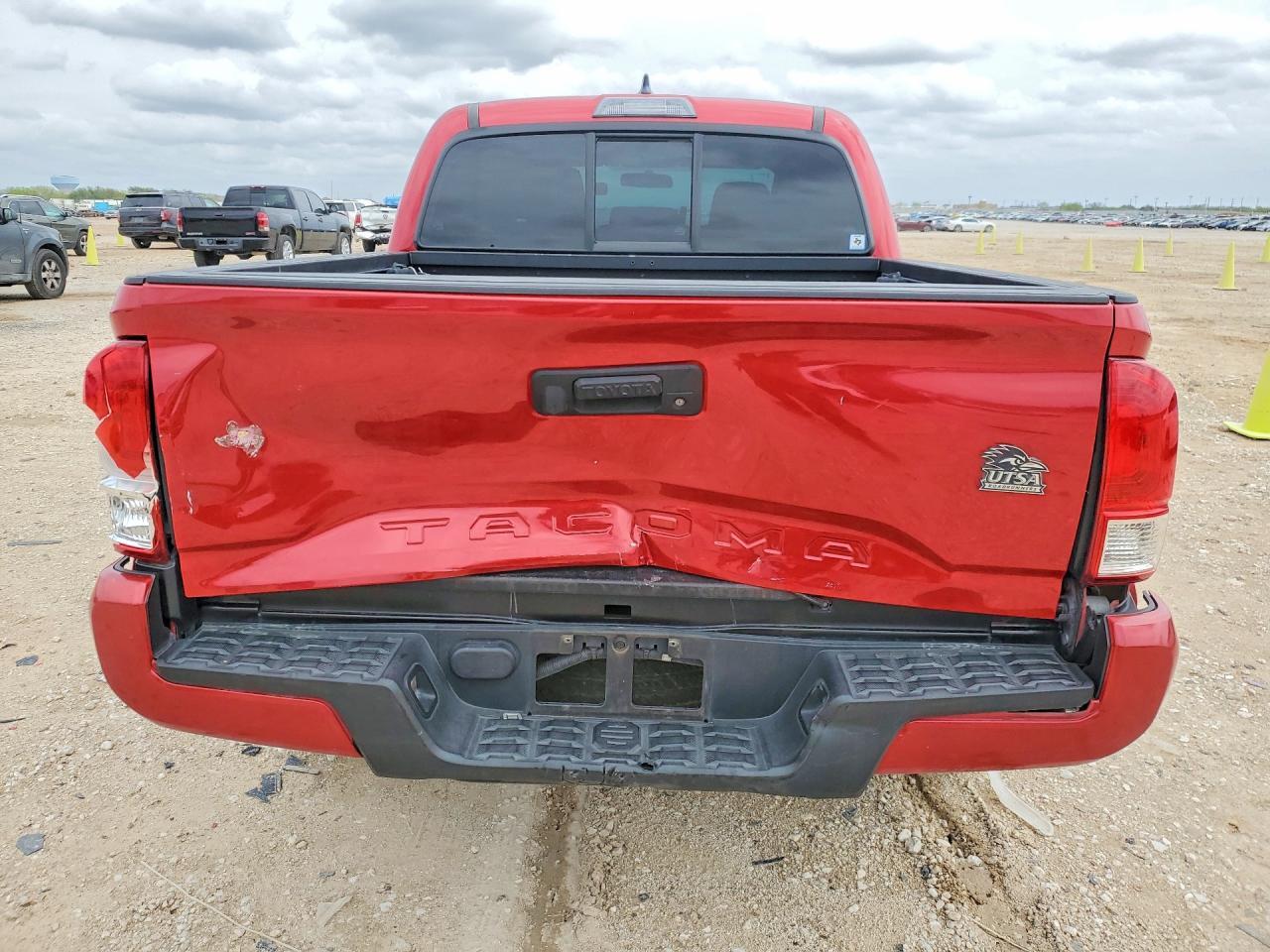 2017 Toyota Tacoma SR
