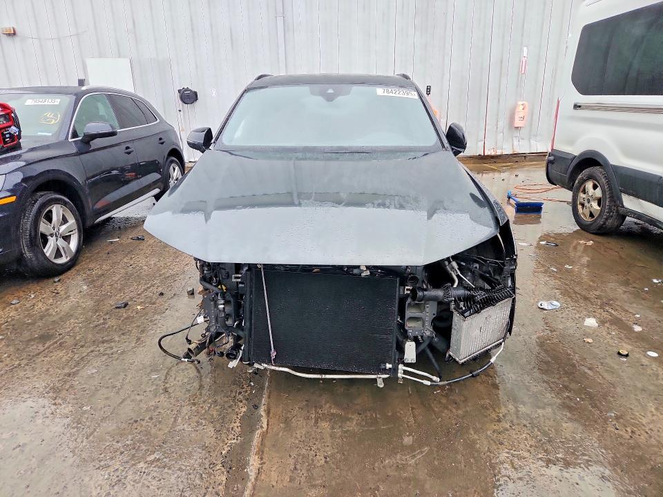 2022 Audi SQ7 Premium Plus