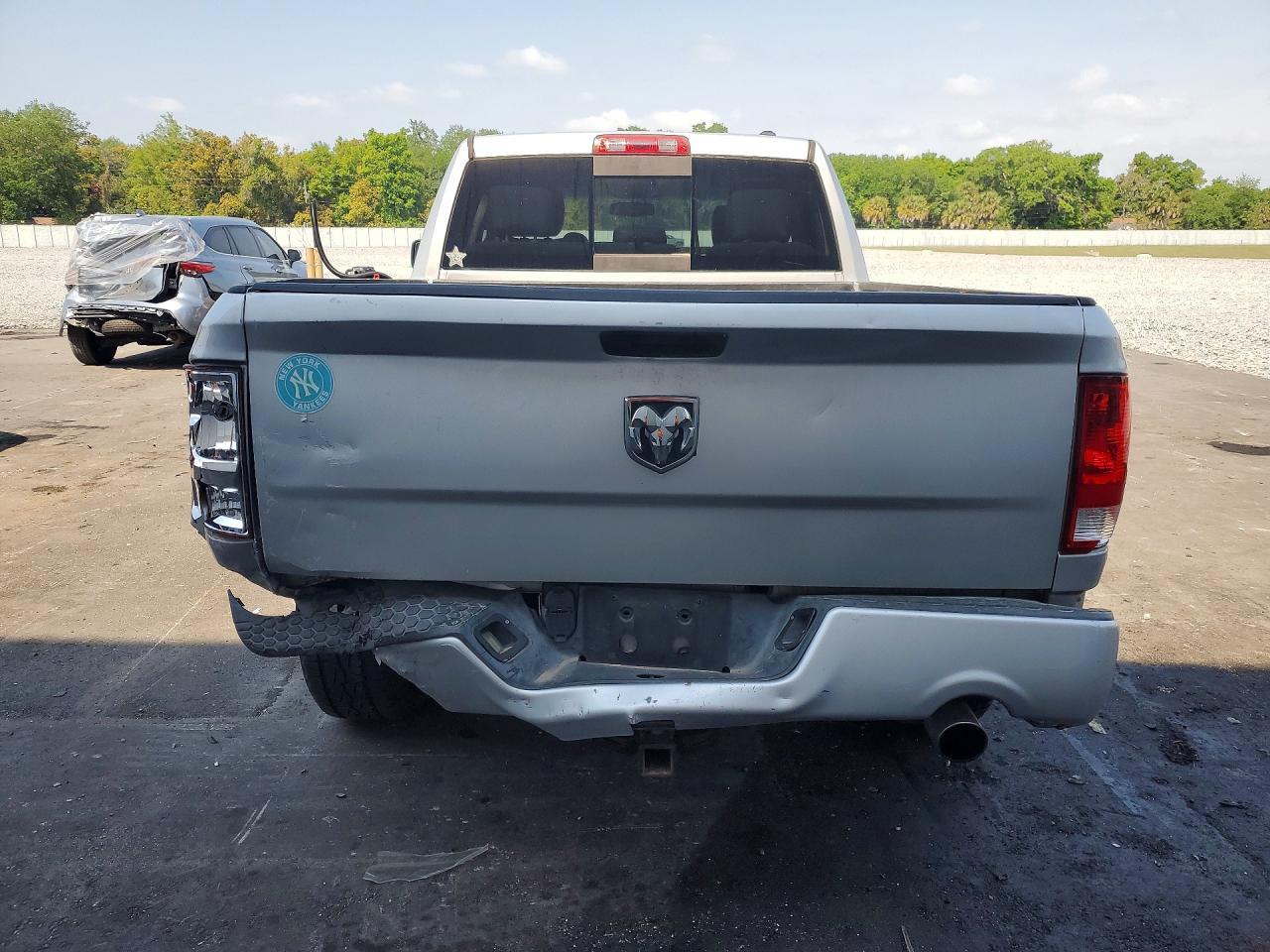 2012 Dodge RAM 1500 Sport