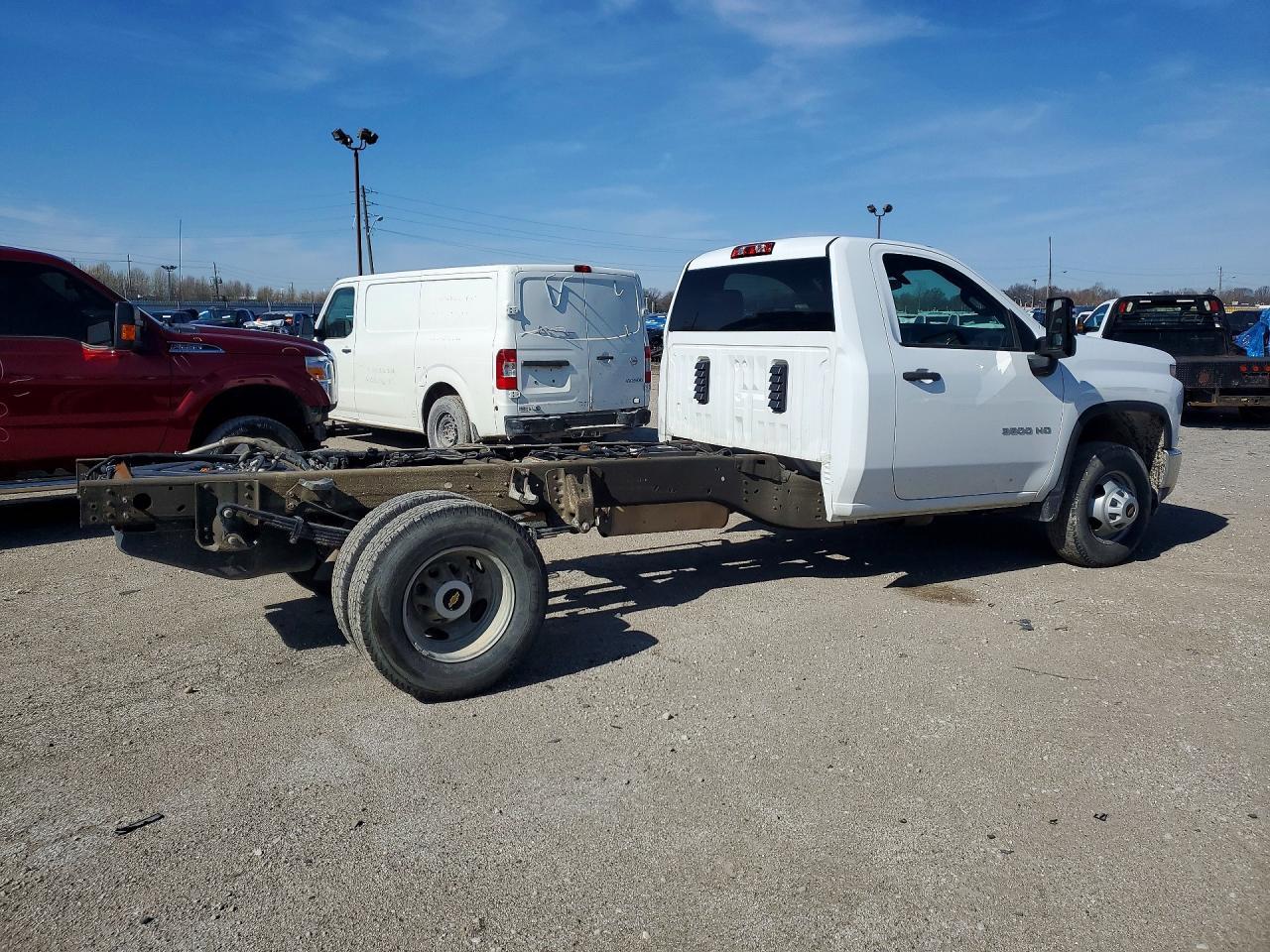 2022 Chevrolet Silverado HD Truck Cab AND Chassis