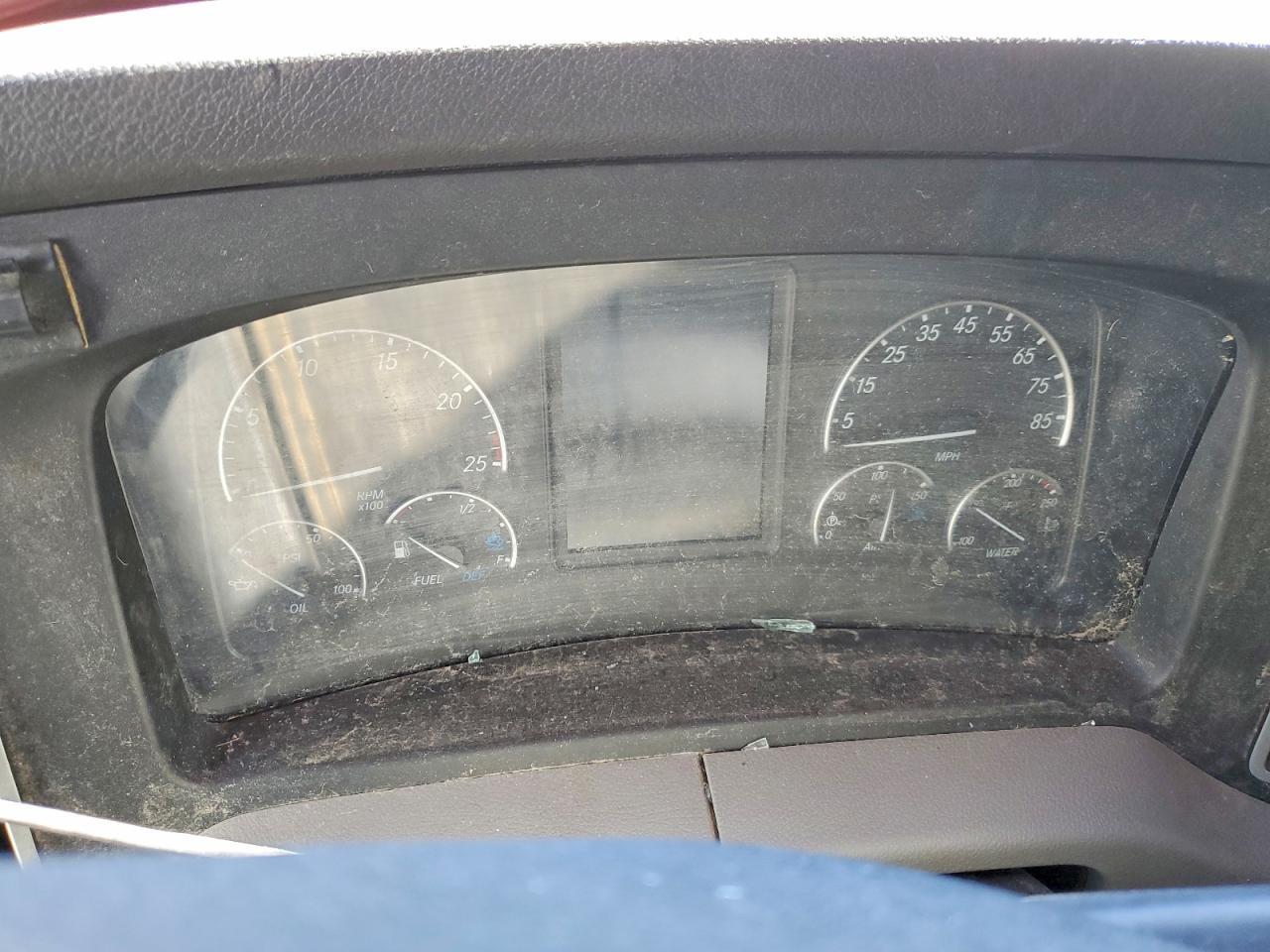 2020 Freigliner 2020 Freightliner Cascadia 126 Semi Truck