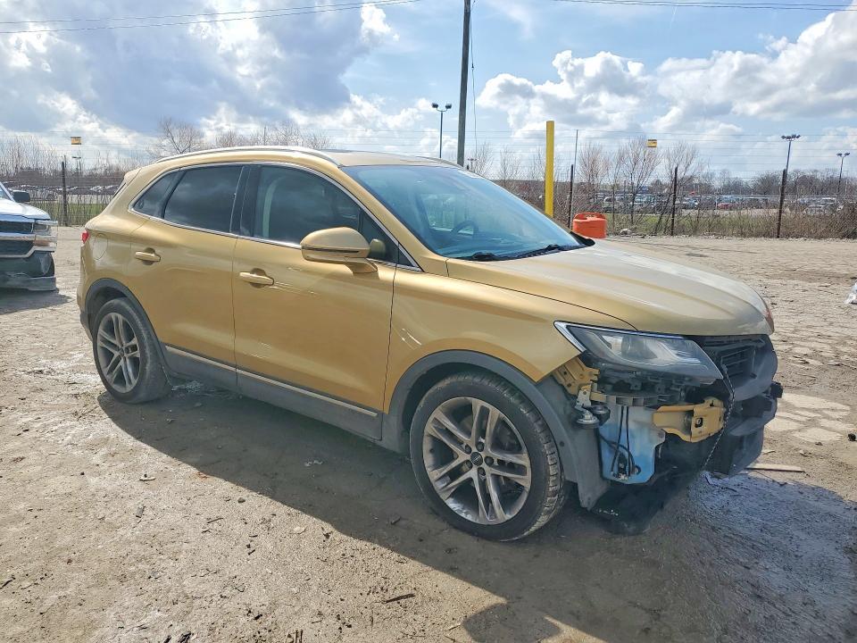 2015 Lincoln Townhouse MKC