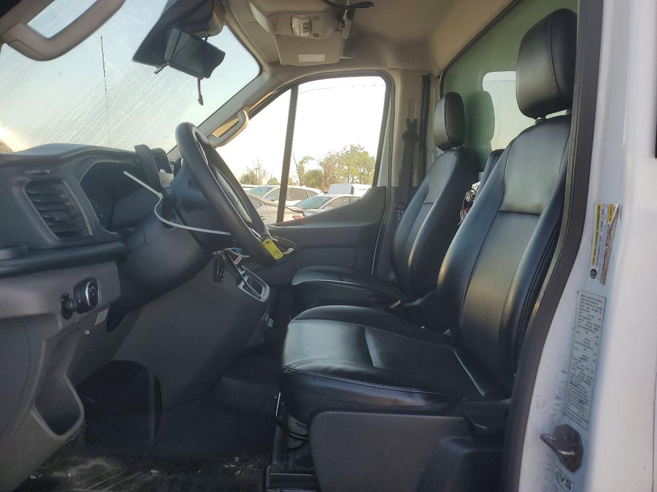 2020 Ford Transit Delivery Truck