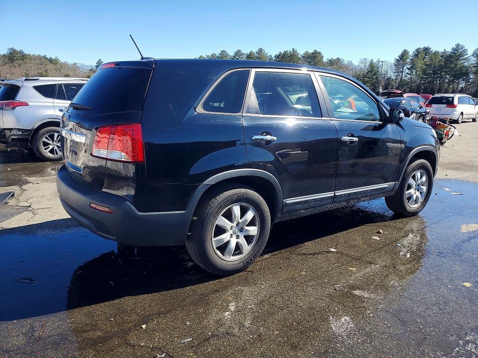 2013 KIA Sorento lx
