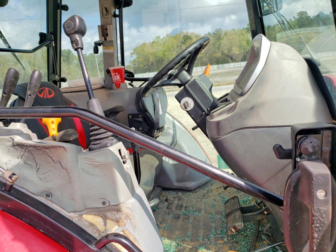 2018 Mahindra 9125CL Mfwd Tractor