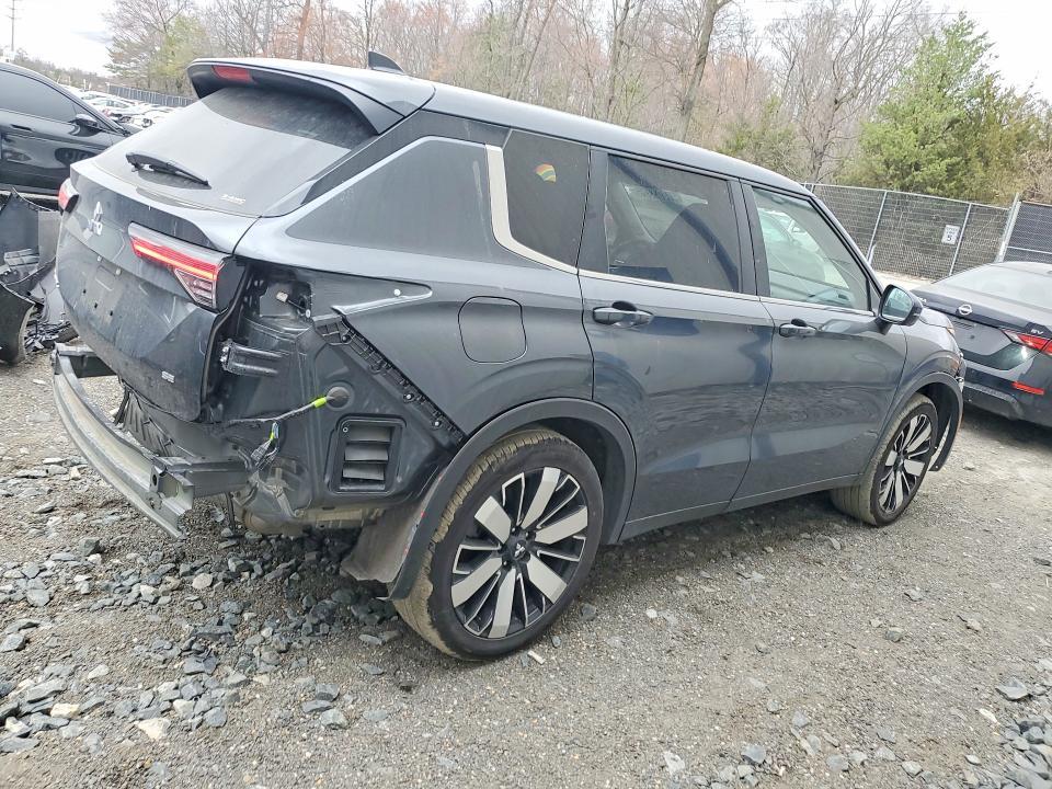 2025 Mitsubishi Outlander se