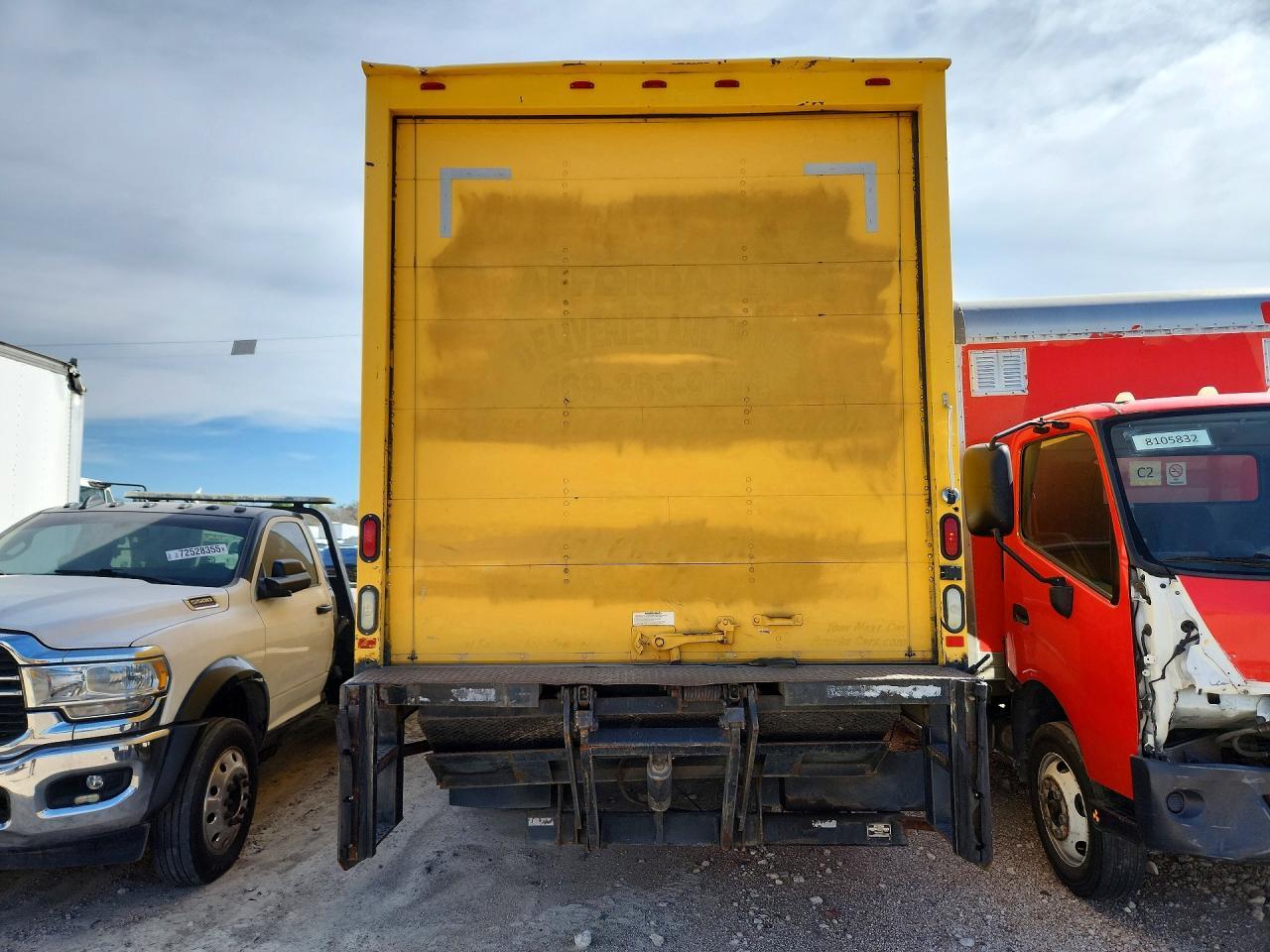 2011 International 4300 BOX Truck