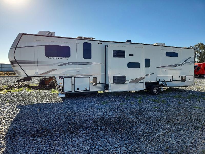 2022 Montana 2004 Keystone Montana Camper