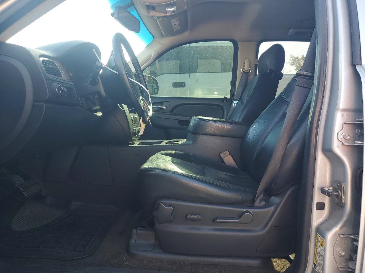 2013 GMC Yukon xl C1500 slt