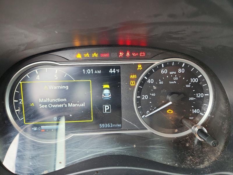 2020 Nissan Kicks sr