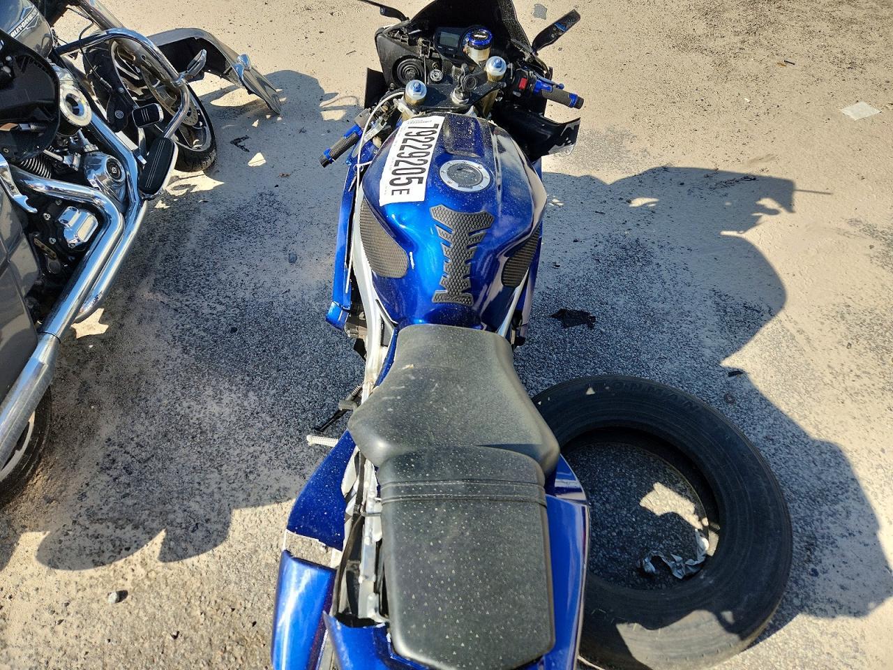 2000 Yamaha YZFR1