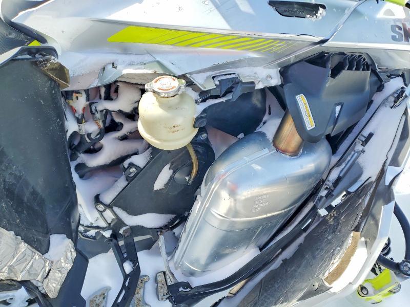 2018 Skidoo Snowmobile