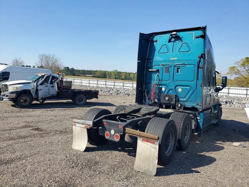 2016 Freigliner 2016 Freightliner Cascadia 125 Semi Truck