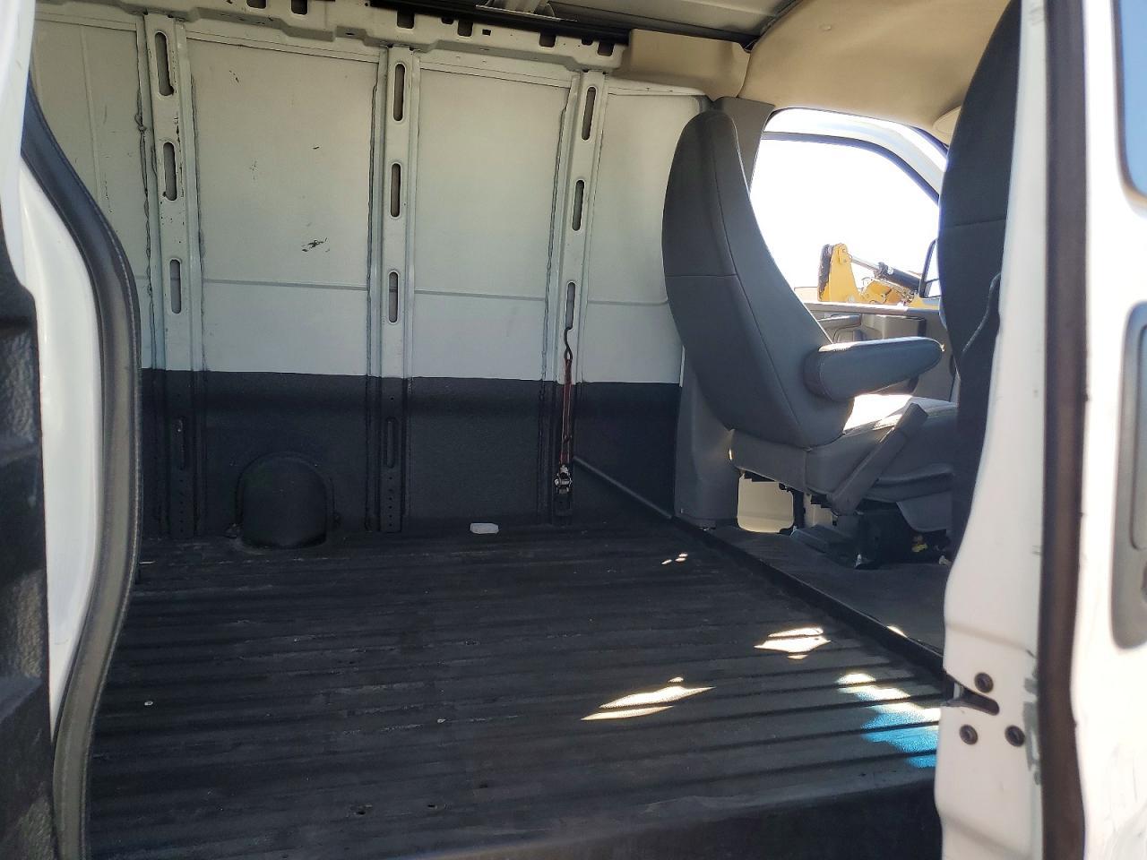 2015 Chev Rolet Express 2500 Cargo Delivery Van