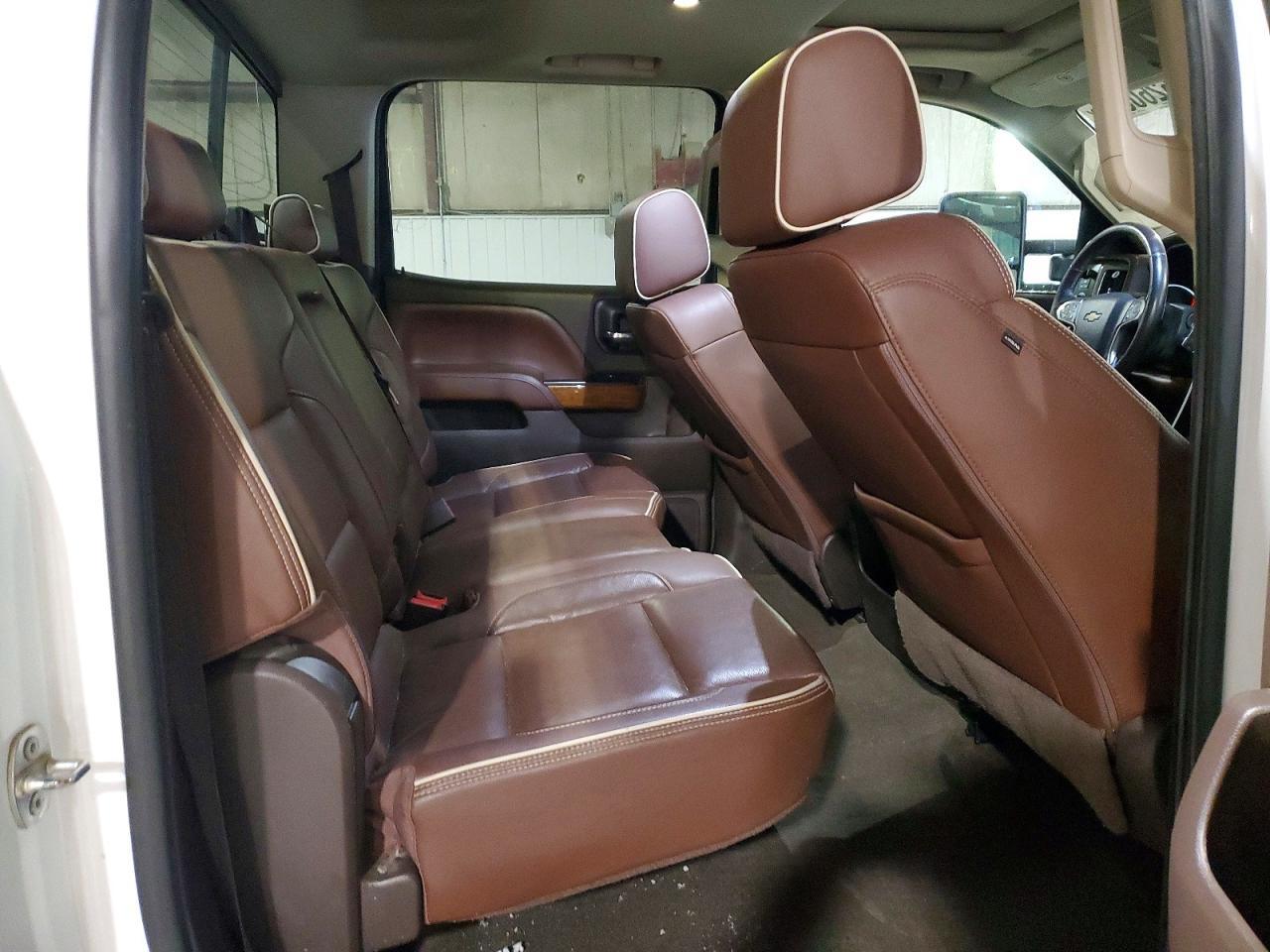 2016 Chevrolet Silverado K2500 High Country