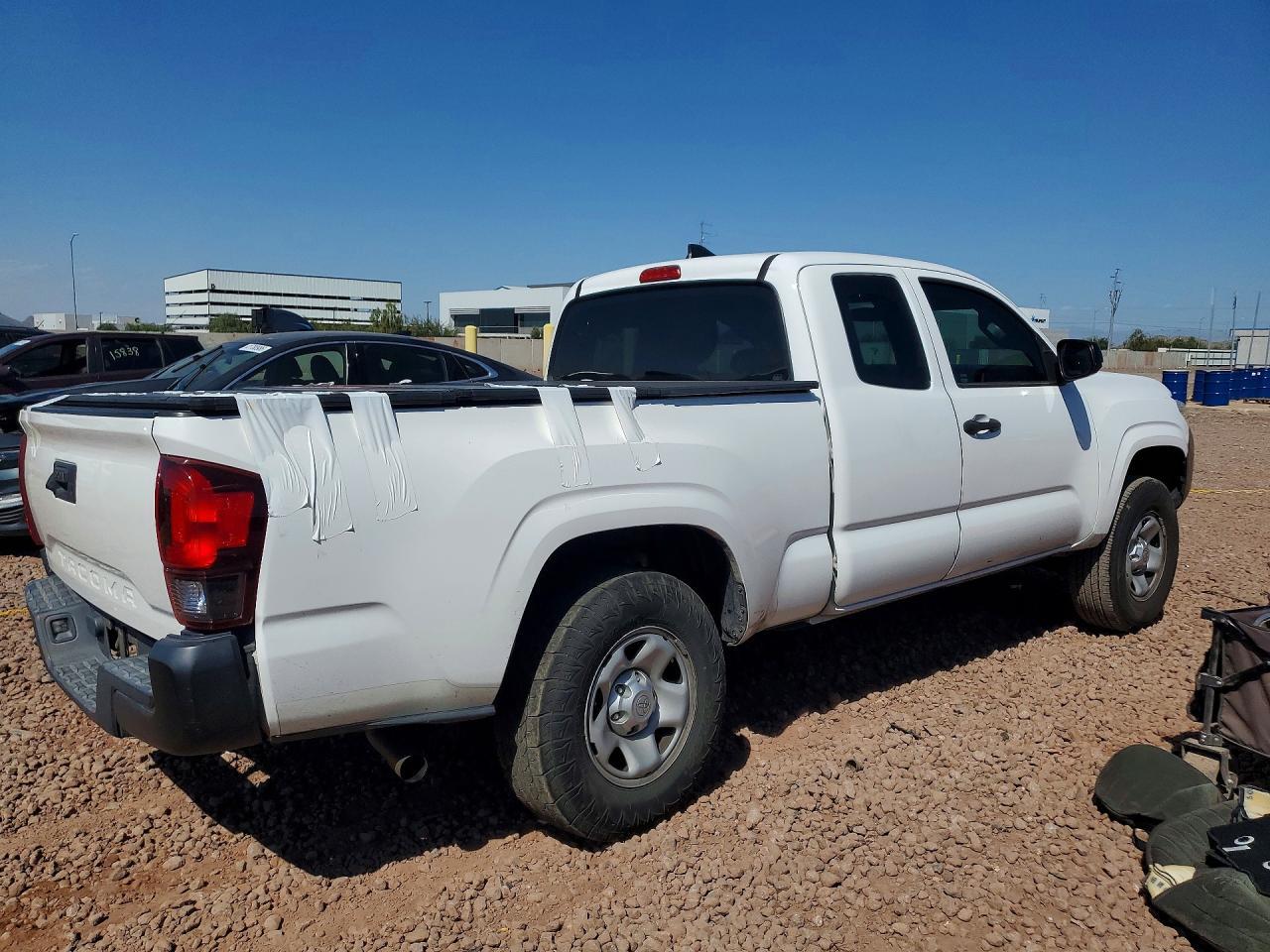 2018 Toyota Tacoma SR