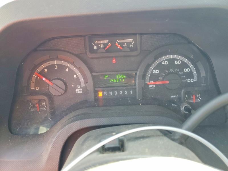 2014 Ford Econoline E450 Super Duty Cutaway Van