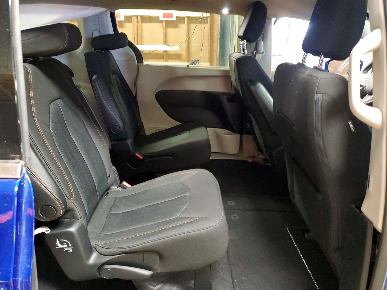 2020 Chrysler Pacifica Touring