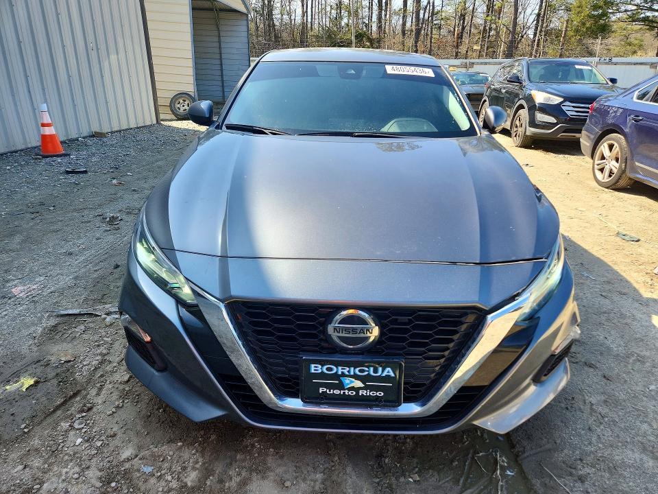 2022 Nissan Altima 2.5 sv