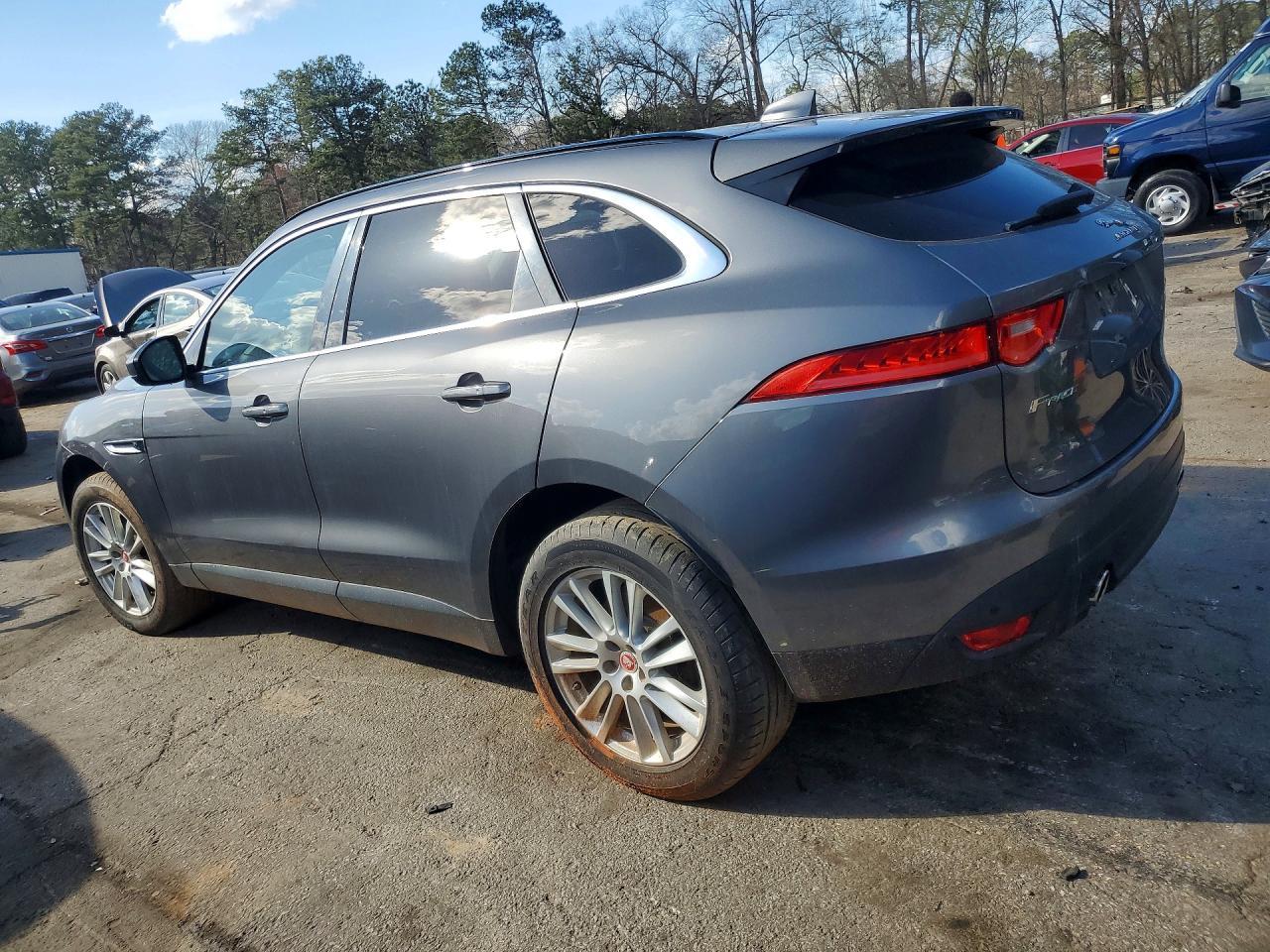 2017 Jaguar F-pace Prestige