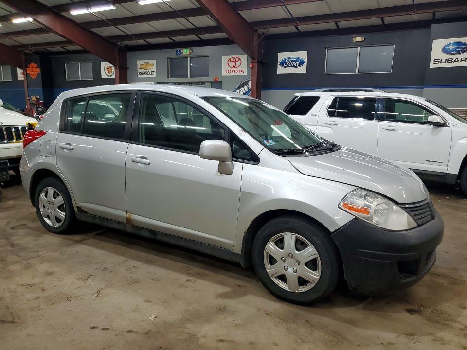 2009 Nissan Versa 1.8 s