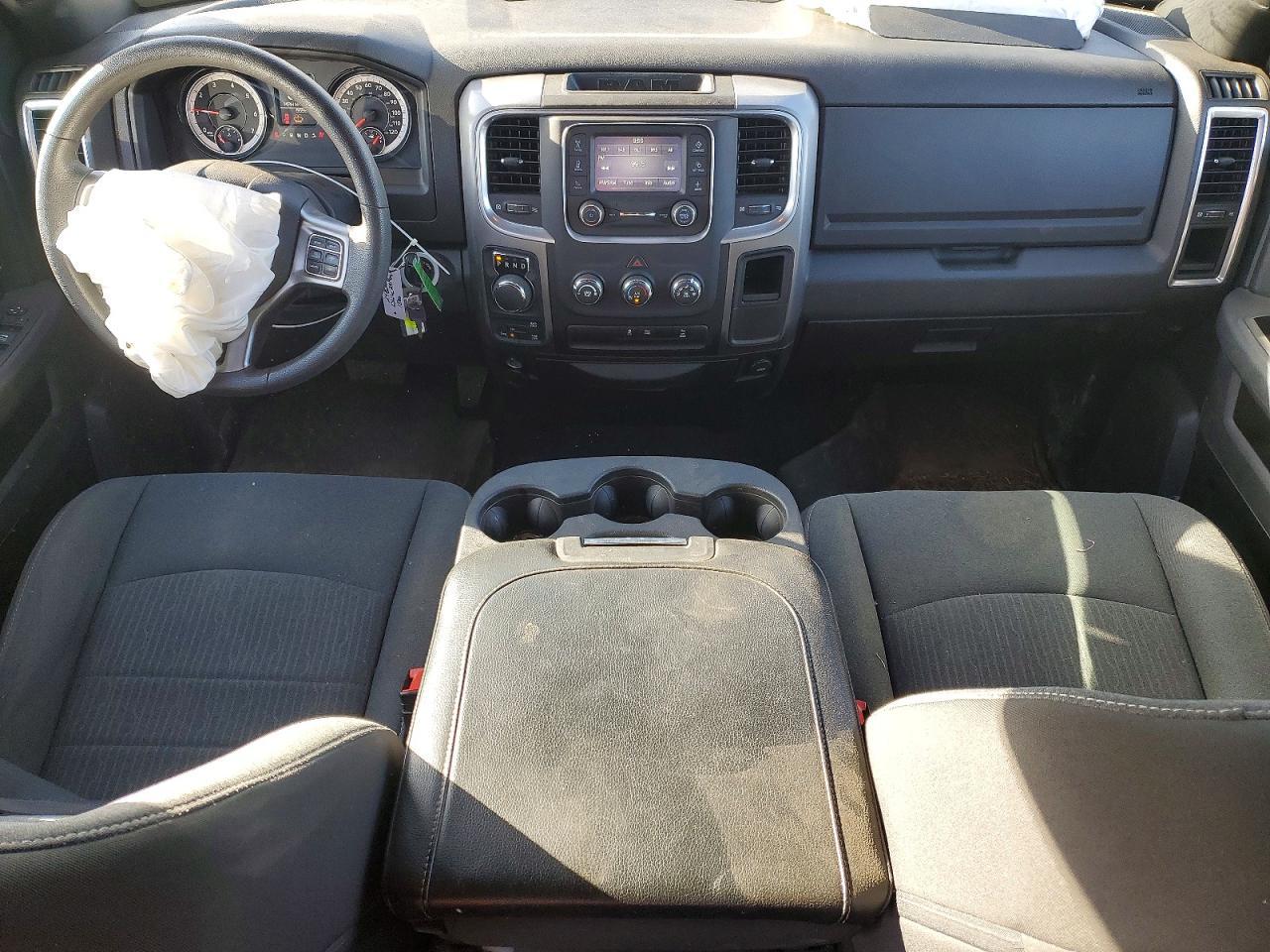 2024 Dodge RAM 1500 Classic SLT