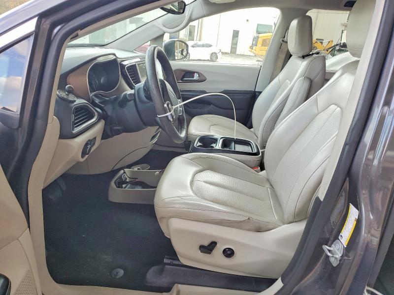 2021 Chrysler Voyager lxi