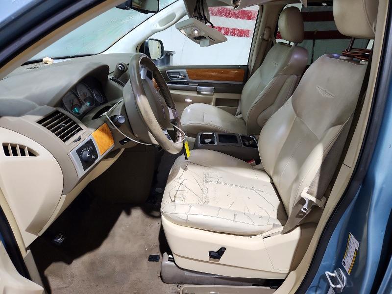 2010 Chrysler Town & Country Limited