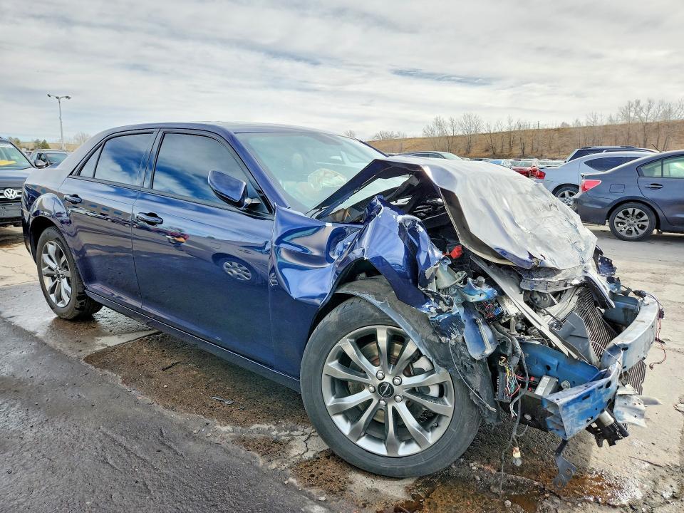 2014 Chrysler 300 s
