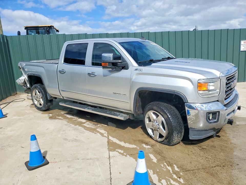 2015 GMC Sierra K2500 SLT