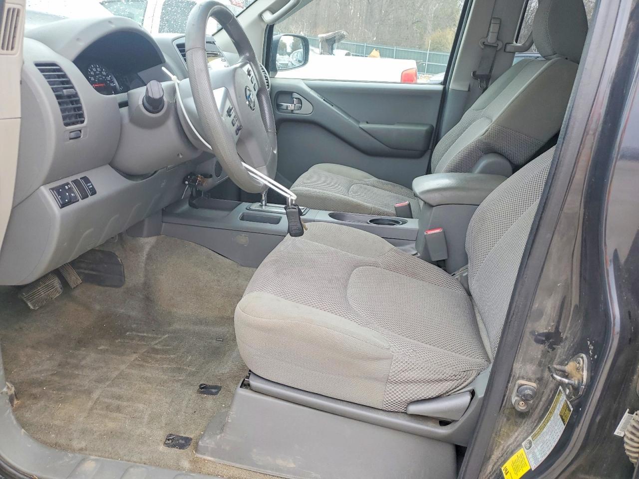 2013 Nissan Frontier S