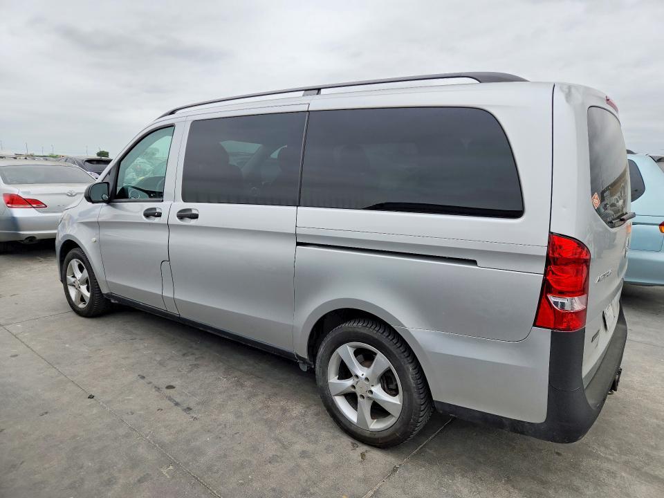 2016 Mercedes-Benz Metris