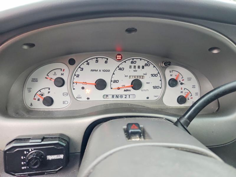 2001 Ford Explorer Sport