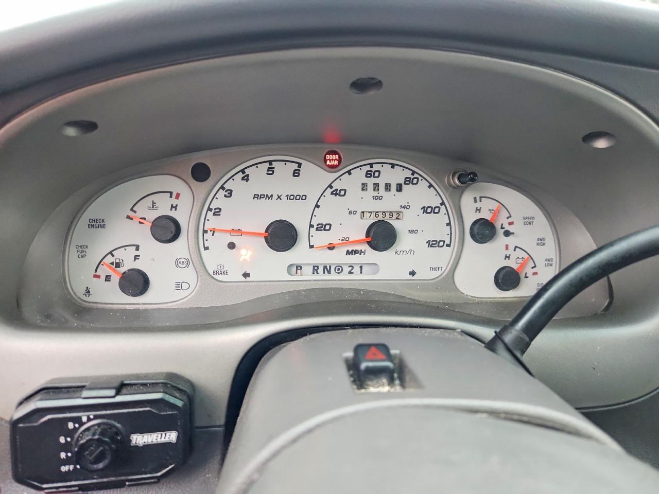 2001 Ford Explorer Sport