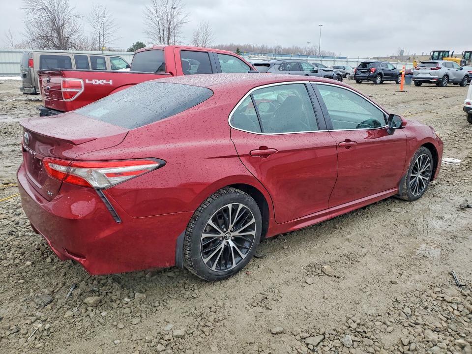 2018 Toyota Camry se