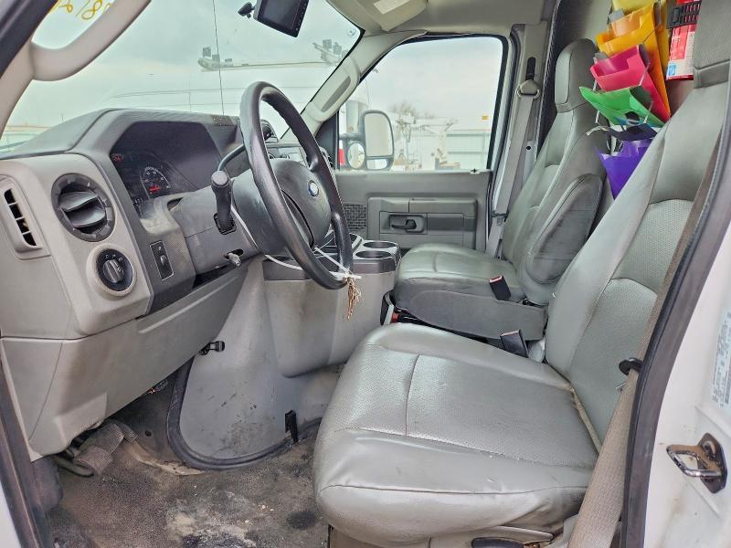 2013 Ford E350 BOX Truck