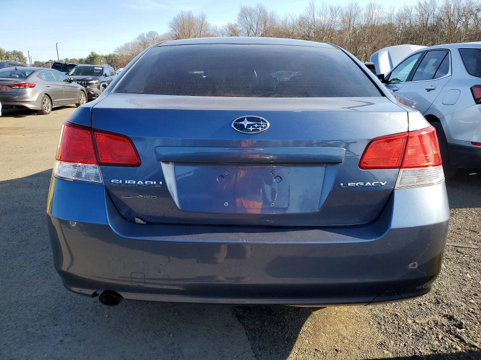 2013 Subaru Legacy 2.5i