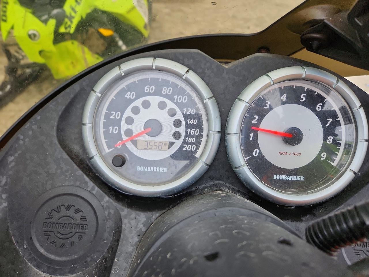 2004 Skidoo MX Z FAN 380