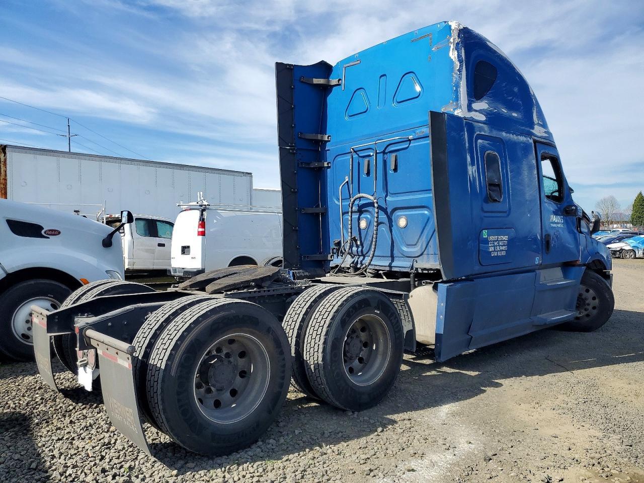 2020 Freightliner Cascadia 126 Semi Truck