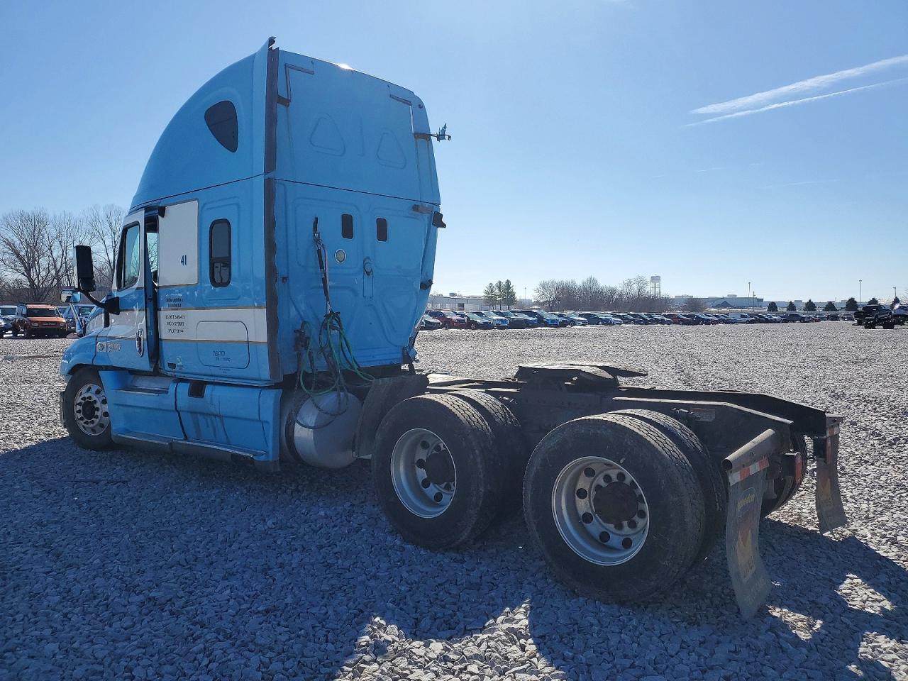 2013 Freightliner Cascadia Semi Truck
