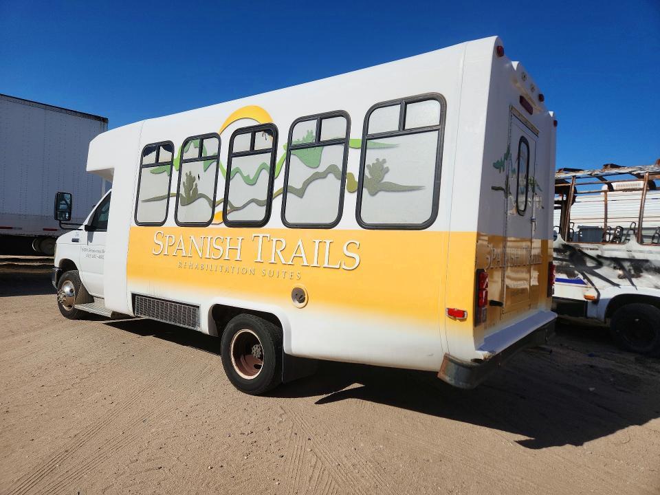 2010 Ford E350 Shuttle Bus