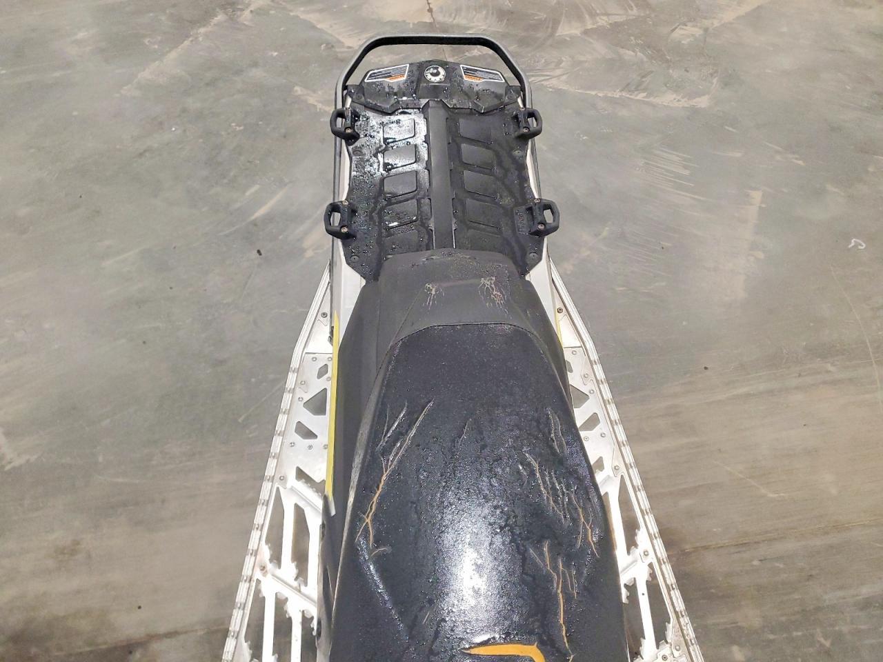 2022 Skidoo Snowmobile