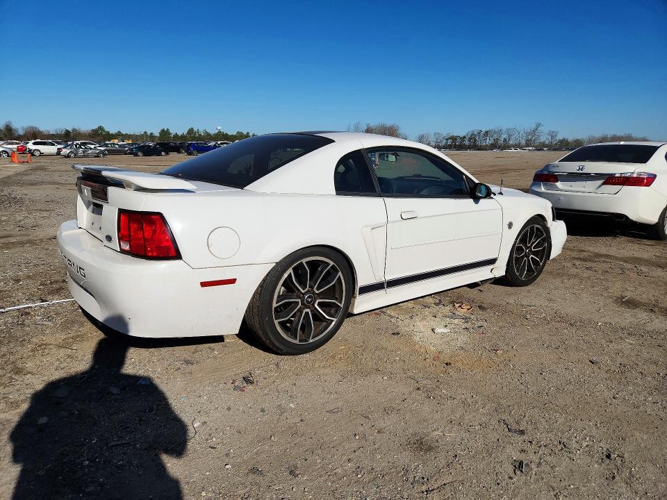 2004 Ford Mustang