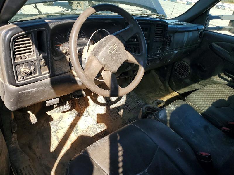 2007 Chev Rolet Silverado Flatbed Truck