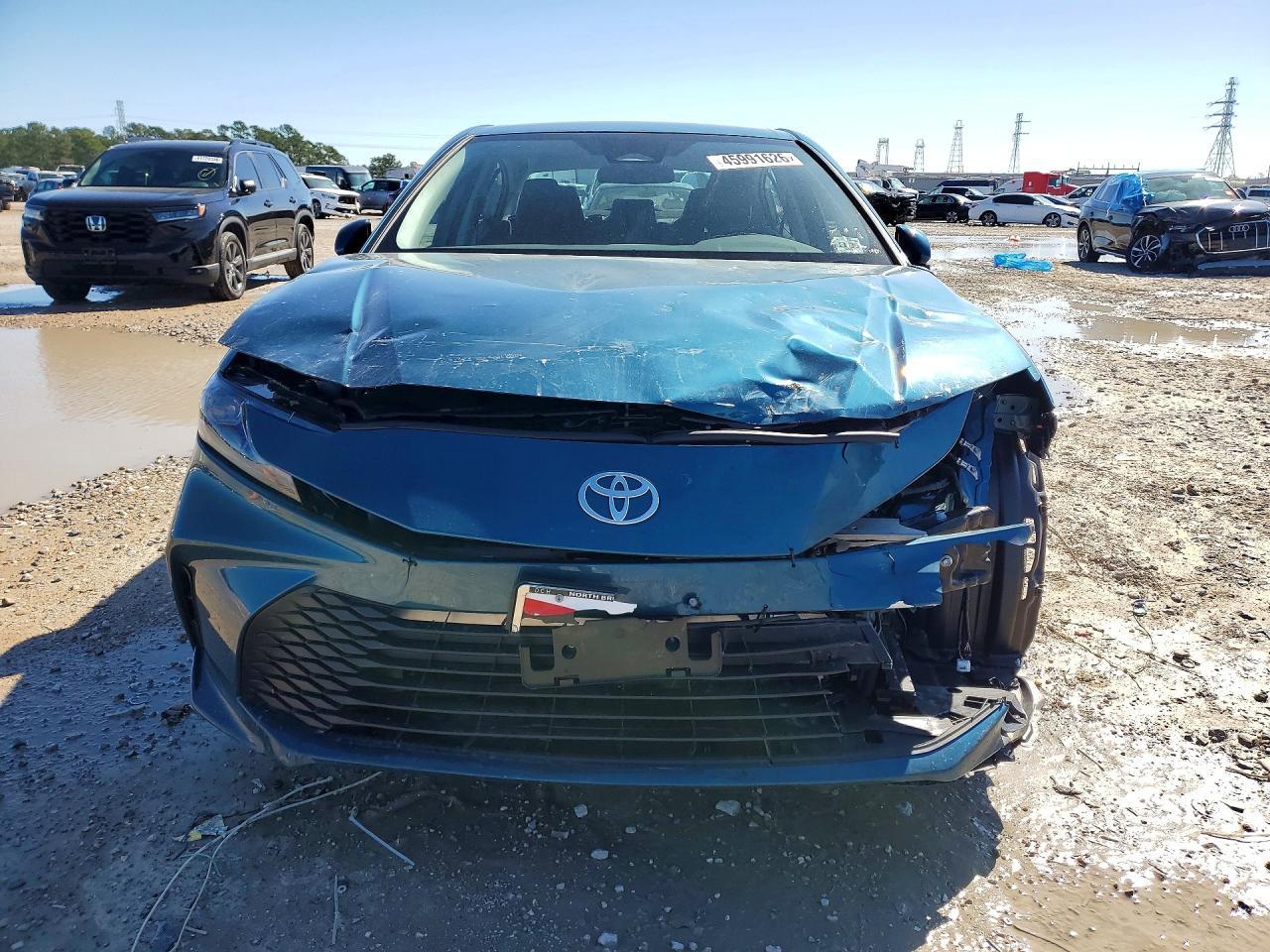 2026 Toyota Camry le