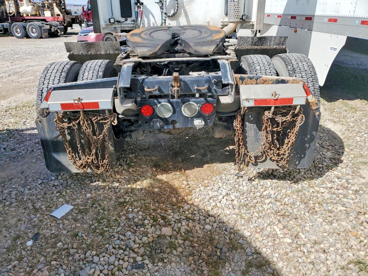 2020 Kenworth Construction T680