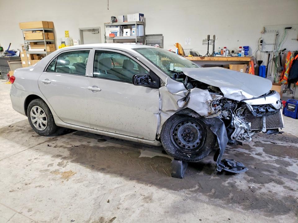 2013 Toyota Corolla l