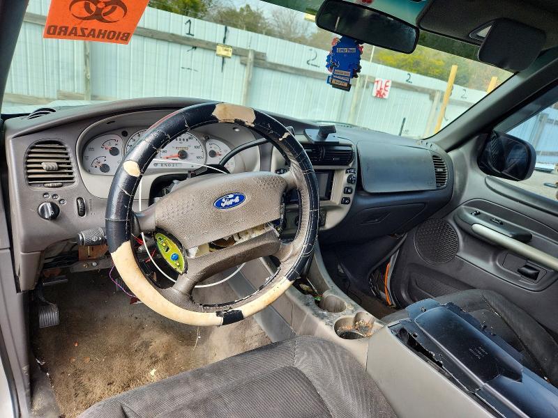 2002 Ford Explorer Sport