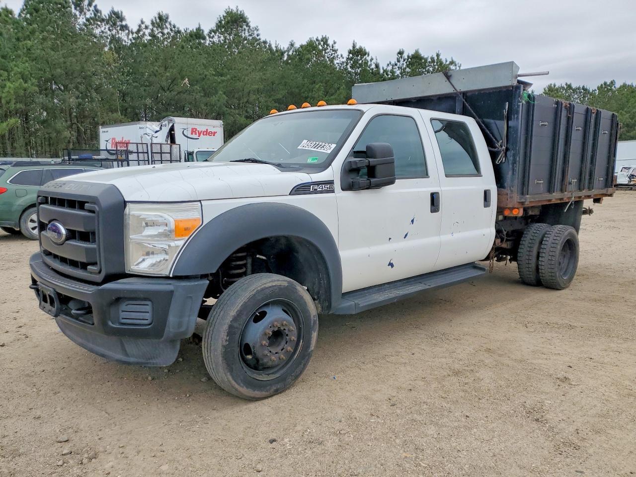 2016 Ford F450 Super Duty Flatbed Truck